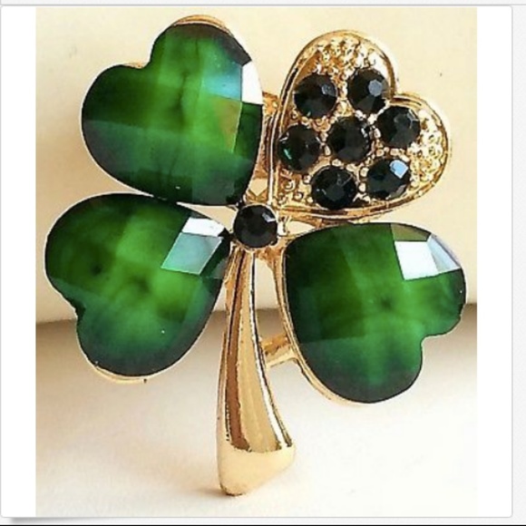Green Shamrock Pin Brooch Crystal St. Patricks Day Irish Celtic Gold Plated - Picture 4 of 8